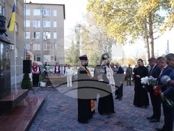 Украйна - Измаил - обновен паметник на Христо Ботев - откриване