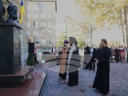 Украйна - Измаил - обновен паметник на Христо Ботев - откриване