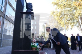 Украйна - Измаил - обновен паметник на Христо Ботев - откриване