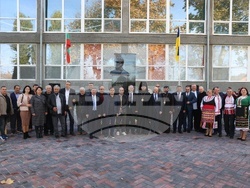 Украйна - Измаил - обновен паметник на Христо Ботев - откриване