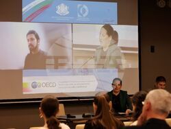 Бургас - „Умения и младежко предприемачество" - дискусия