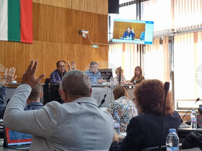 Съветниците в Дупница одобриха поемането на краткосрочен общински дълг 