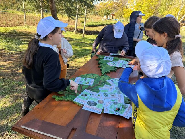 Над 90 ученици от четири ловешки училища се включиха в инициатива „Уча се от лесовъда“, част от Седмицата на будителите с горските педагози