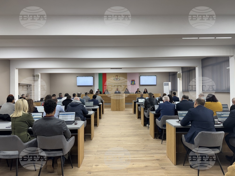 По общо 28 предложения гласува Общинският съвет в Казанлък на днешното си редовно заседание