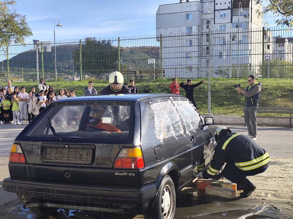 Шумен - полиция - деца - занятие