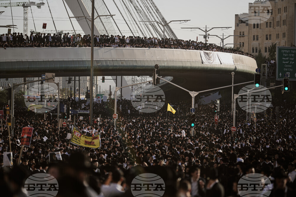 APTOPIX Israel Ultra Orthodox