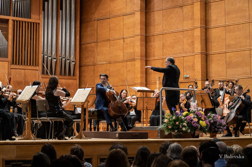 Софийска филхармония: Френската звезда на виолончелото Готие Капюсон се завръща в България за концерт със Софийската филхармония и маестро Найден Тодоров