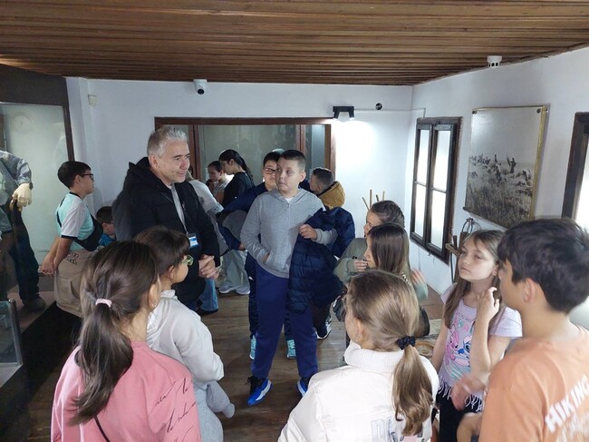 Регионален исторически музей – Разград: Над 250 деца посетиха Етнографския музей и къщата музей „Станка и Никола Икономови“ в навечерието на Деня на народните будители