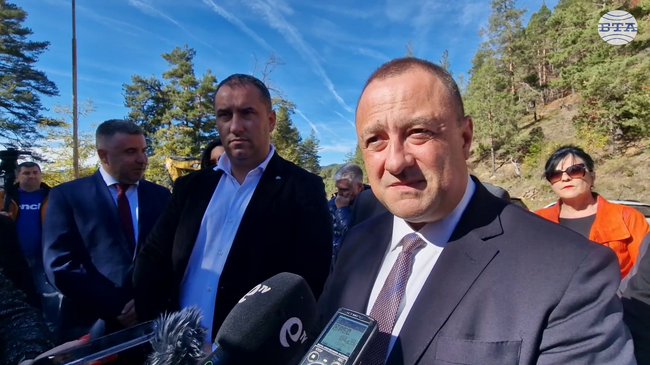 Комуникацията от гръцка страна трябва да бъде по-диалогична, каза министър Иван Иванов за забавянето на трансграничния път Смолян - Рудозем - Ксанти