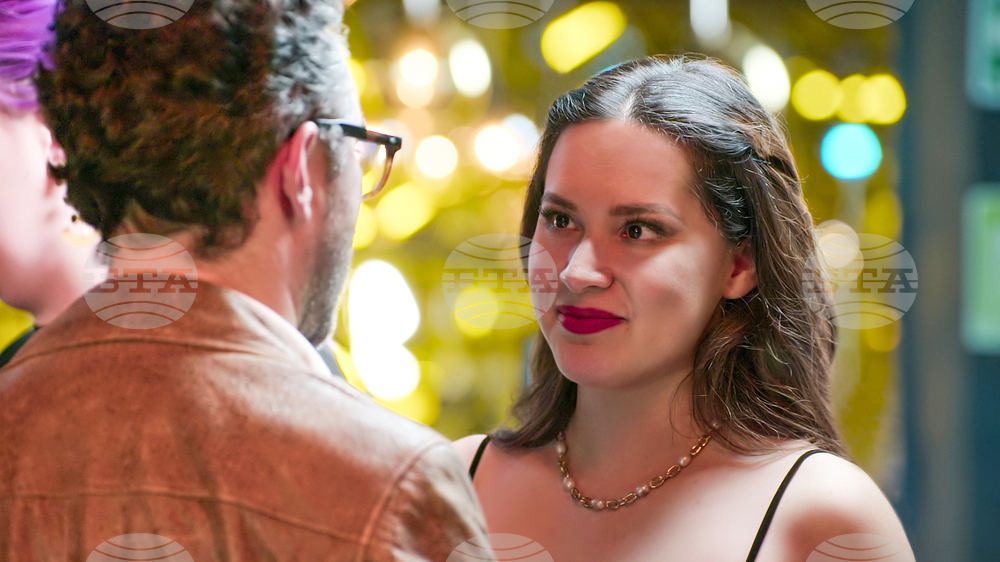 TV-Love Is Blind-Around the World