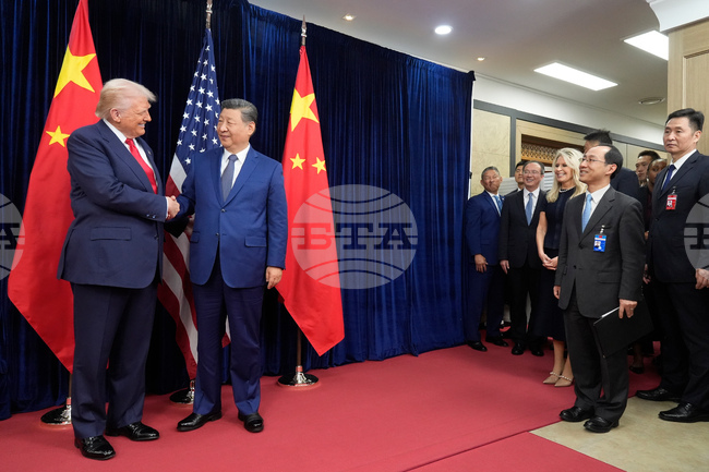 Тръмп каза, че е имал "много добър разговор" със Си Цзинпин 