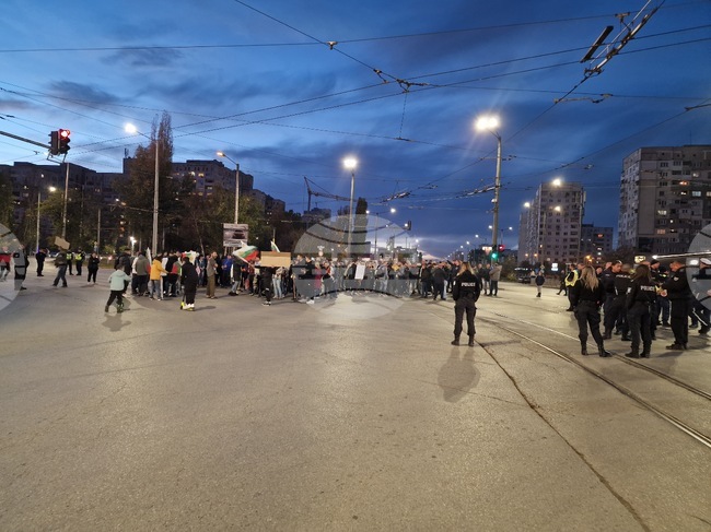 Район "Люлин" - сметосъбиране - протест