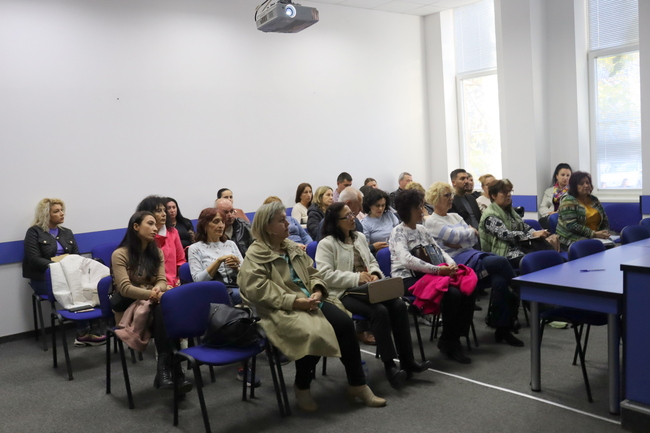 Първа междуинституционална среща по проект „Пълен обхват: от 4 до 16-годишна възраст“ събра партньори и институции в Търговище