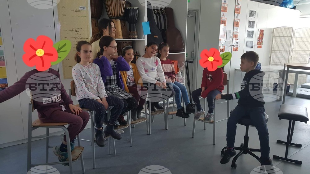 Деца от Търговище се надпяваха с връстници от българското училище в Хага