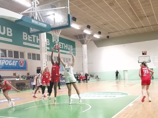Баскетболистката на Берое Деана Стояновска: "Тепърва ще показваме най-доброто от себе си"