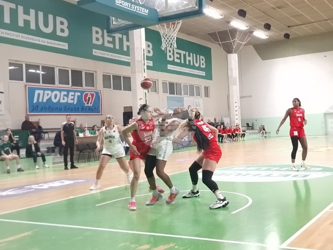 Женският баскетболен тим на Берое загуби от полския Шленза (Вроцлав) в последното си домакинство от турнира Еврокъп