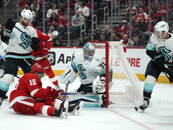 Kraken Red Wings Hockey