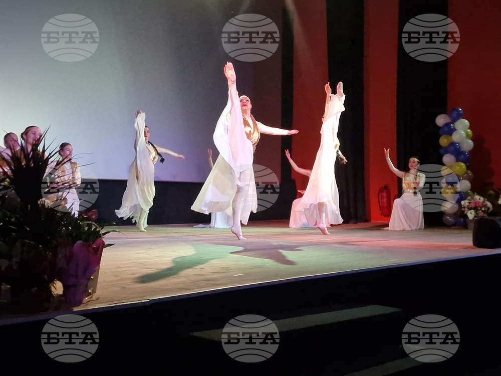 Търговище - ПГИИ „Джон Атанасов“ - празничен концерт