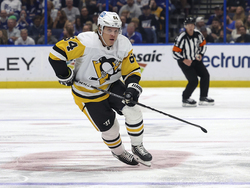 CORRECTION Penguins Lightning Hockey