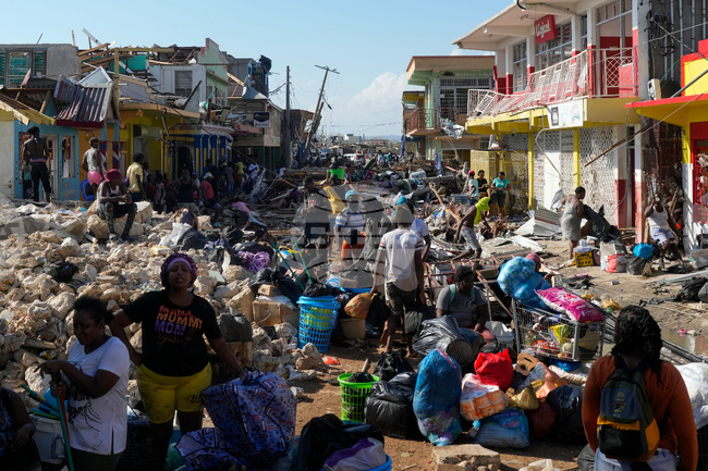 Броят на жертвите на урагана "Мелиса" достигна 44 души