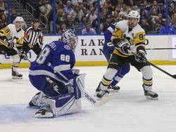 CORRECTION Penguins Lightning Hockey