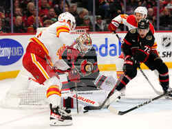 Flames Senators Hockey