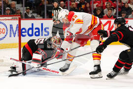 Flames Senators Hockey