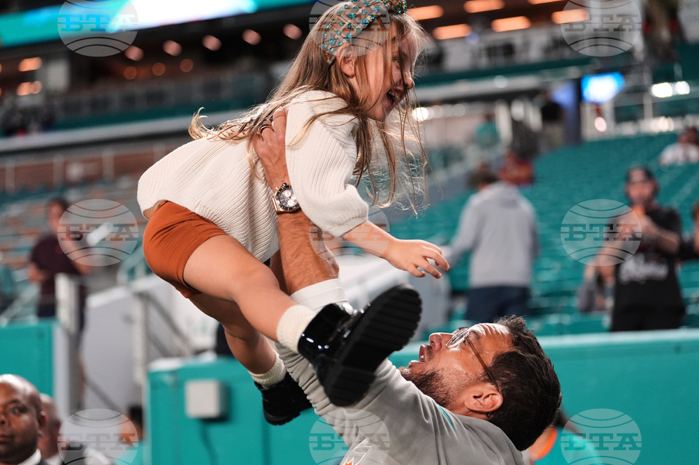 Ravens Dolphins Football