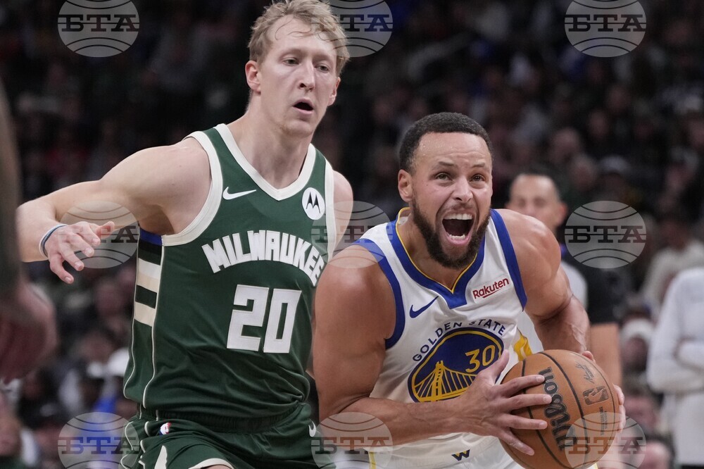 Warriors Bucks Basketball