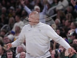 Warriors Bucks Basketball