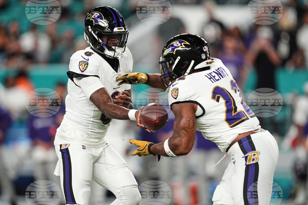 Ravens Dolphins Football