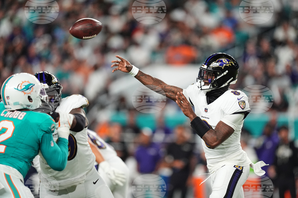 Ravens Dolphins Football