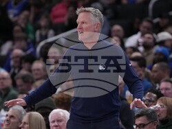 Warriors Bucks Basketball