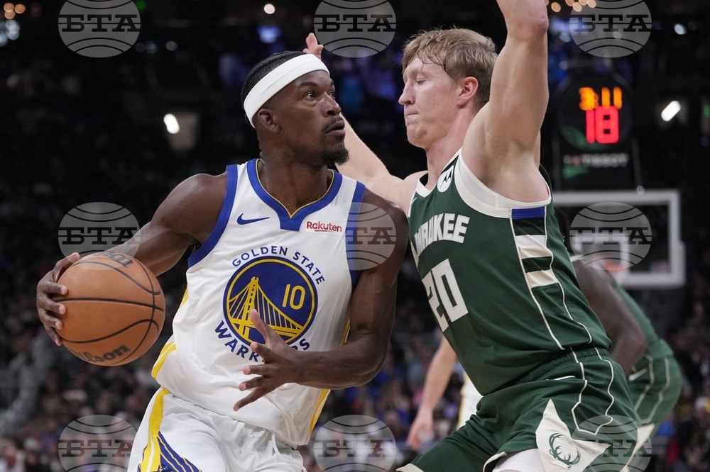 Warriors Bucks Basketball