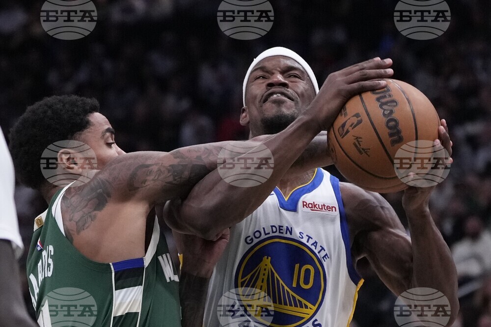 Warriors Bucks Basketball