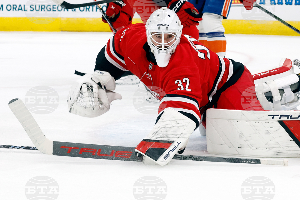 Islanders Hurricanes Hockey