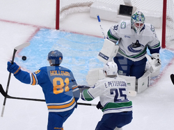 Canucks Blues Hockey