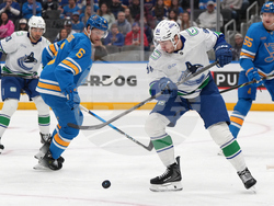 Canucks Blues Hockey