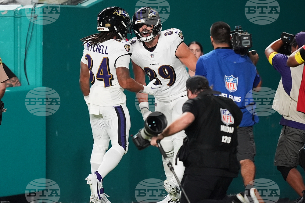 Ravens Dolphins Football