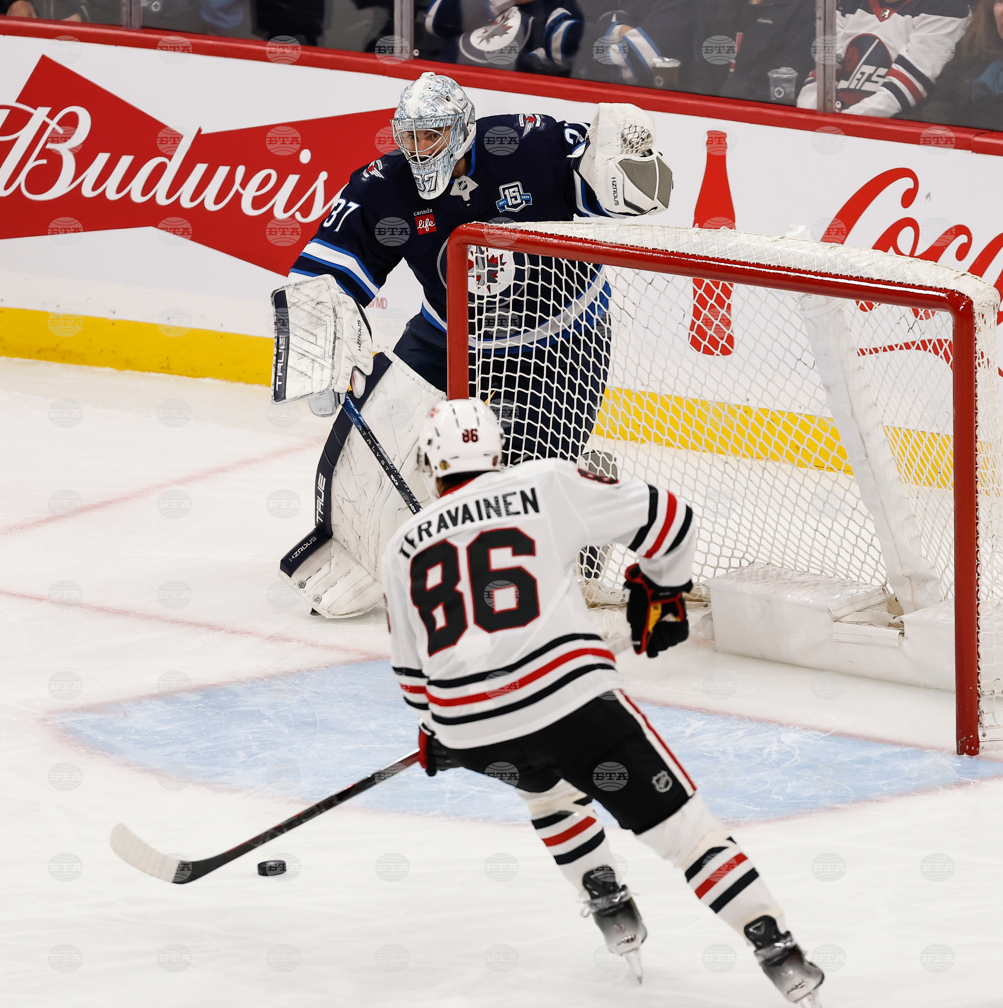 Blackhawks Jets Hockey