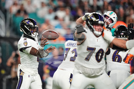 Ravens Dolphins Football