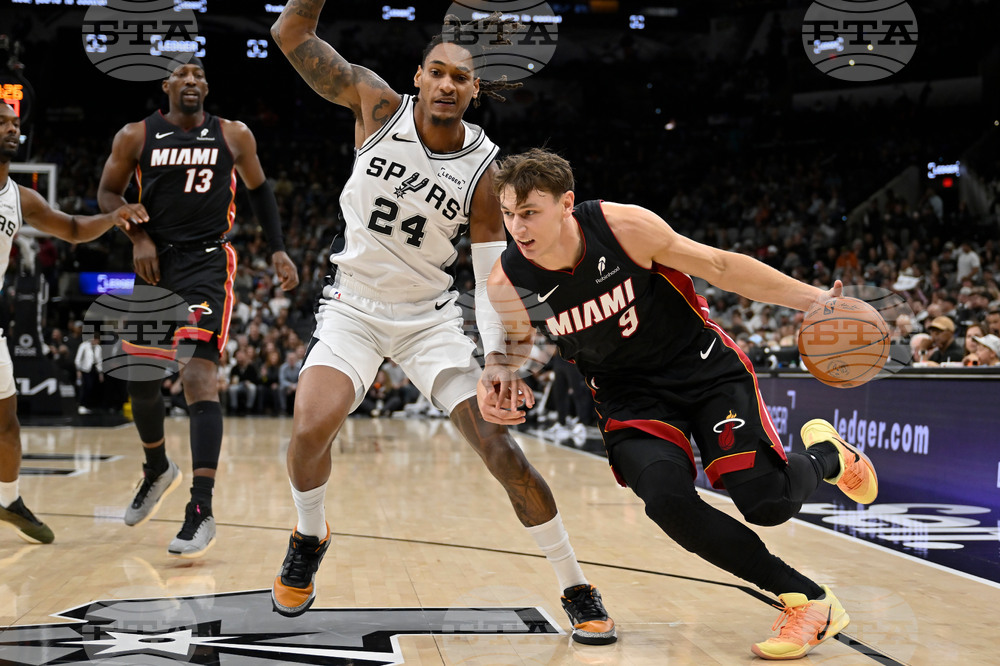 Heat Spurs Basketball