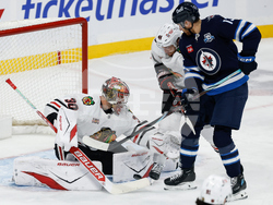 Blackhawks Jets Hockey