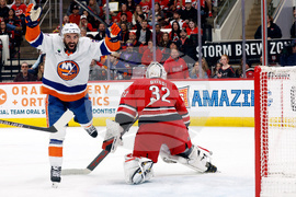Islanders Hurricanes Hockey