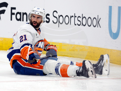 Islanders Hurricanes Hockey