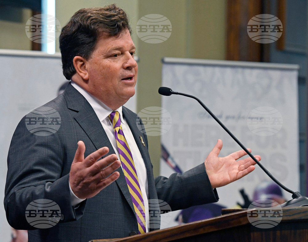 LSU Athletic Director Resigns Football