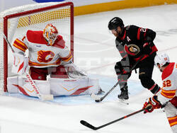 Flames Senators Hockey