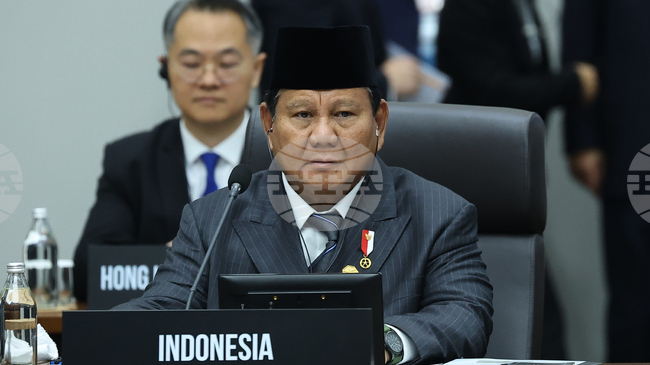 Индонезийският президент подписа двустранно търговско споразумение с Доналд Тръмп по време на посещението си за срещата на Съвета за мир