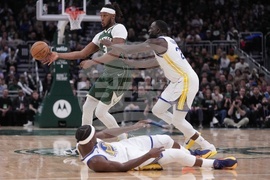 Warriors Bucks Basketball