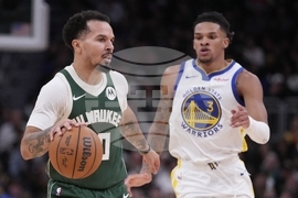 Warriors Bucks Basketball